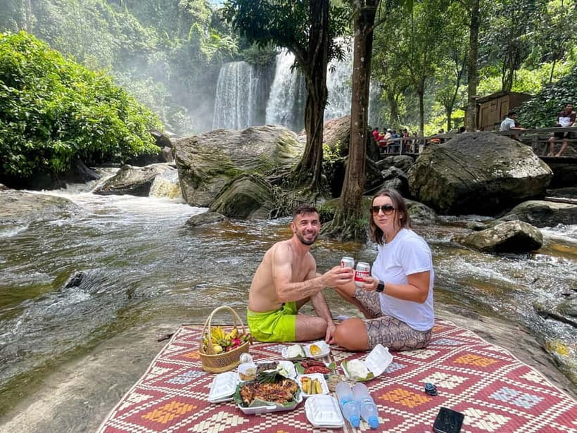 2-Day Angkor Wat, Kulen Mountain, Beng Mealea and Tonle Sap - Sunrise at Angkor Wat, before the heat and crowds