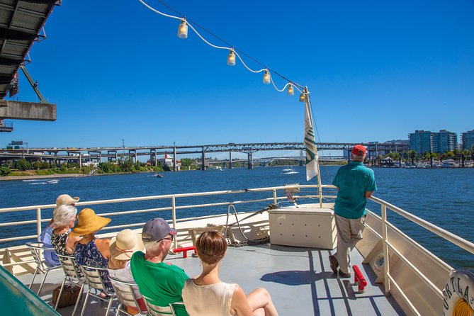 2-hour Lunch Cruise on Willamette River - From Hawthorne Bridge to Tilikum Crossing