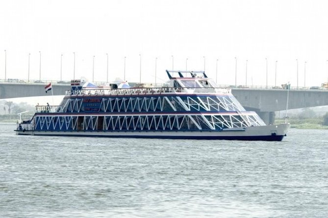 2-Hour Nile River Dinner Cruise From Cairo - Guides and drivers can shape the evening