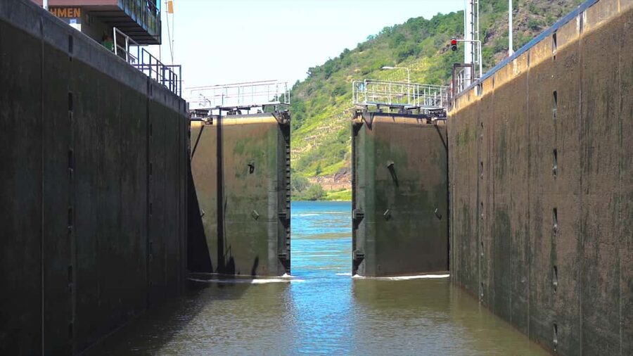 2-River Day-trip by boat to Koblenz and return from Alken - A full day from Alken to the German Corner