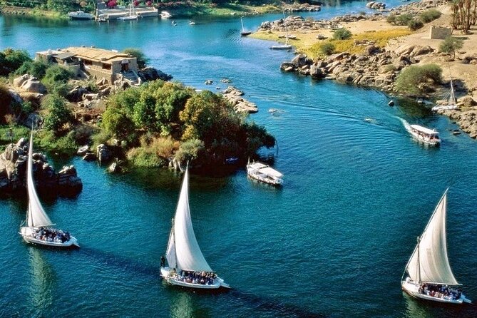4-Day 3-Night Nile Cruise from Aswan to Luxor&Abu Simbel+Balloon - Day three: Edfu, Esna, and Luxor after dark