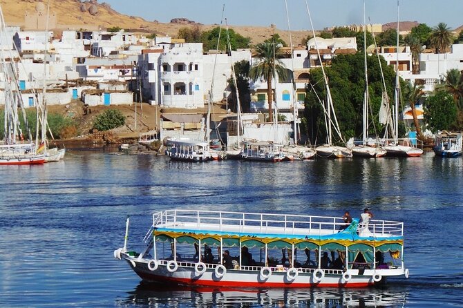 4 Day Luxor&Aswan Nile cruise&Abu Simbel by plane from Cairo.Hot deal - Day three: Edfu by carriage and Luxor after dark
