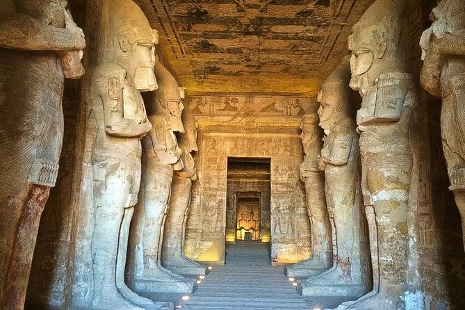 4 Days Nile Cruise from Aswan to Luxor with Daily Guided Trip - Kom Ombo and Edfu: two very different temples