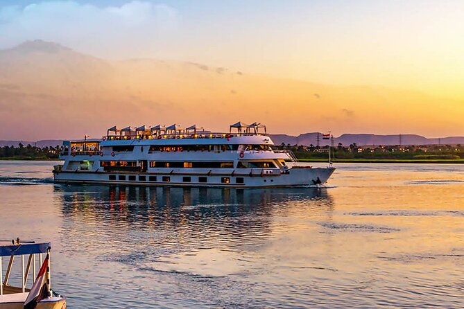 4 Days Nile Cruise from Aswan to Luxor with Daily Guided Trip - Day 1: Aswan High Dam and Philae Temple