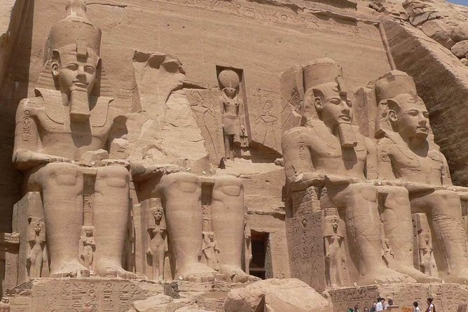 9 Days Private Guided Tour Treasures of Egypt Cairo & Nile Cruise & Abu Simbel - Day 1: A simple arrival in Cairo