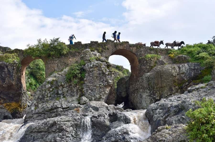 Addis Ababa: Debre Libanos, Blue Nile Gorge, and Cave Tour - Saint Teklehaimanot Cave Church and a difficult past