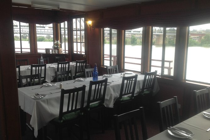 Adelaide Hills Tour with River Murray Lunch Cruise - Small details that can improve your day