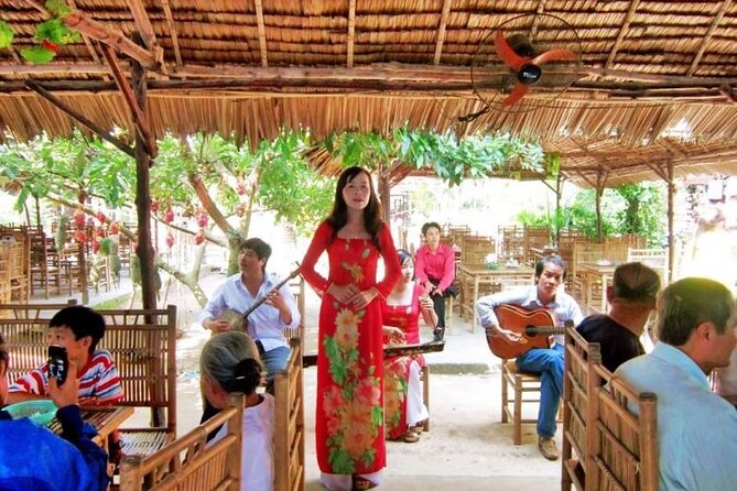 Adventure Cu Chi Tunnels and Mekong Delta Tour From HCM - Lunch before the Mekong Delta