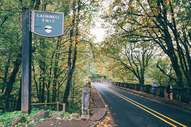 Afternoon Half-Day Multnomah Falls and Columbia River Gorge Waterfalls Tour from Portland - Horsetail Falls depends on the clock