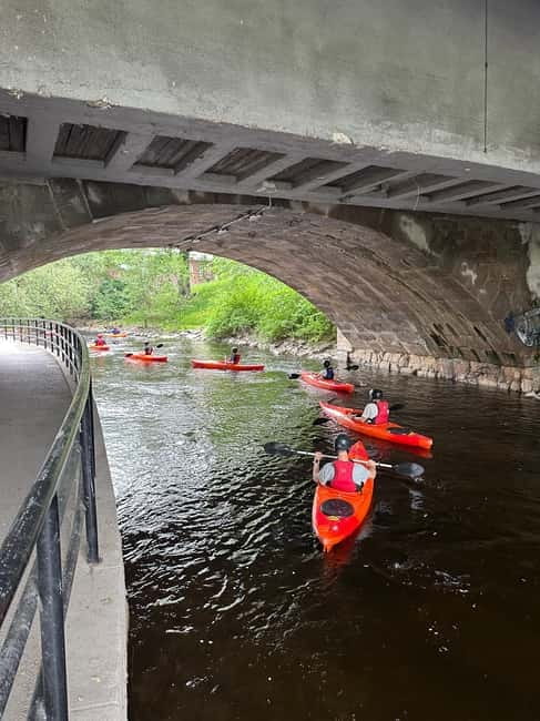 Akerselva River: Urban Paddling Adventure Kayak Tour - What to wear and bring