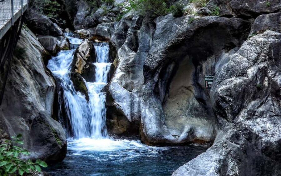 Alanya:4x4 Jeep Safari and Cave Tour With Lunch At Dim River - Dim River is the day’s natural pause