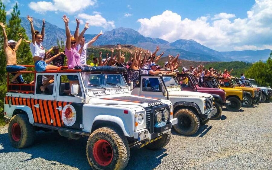 Alanya:4x4 Jeep Safari and Cave Tour With Lunch At Dim River - Pickup details can make or break the morning