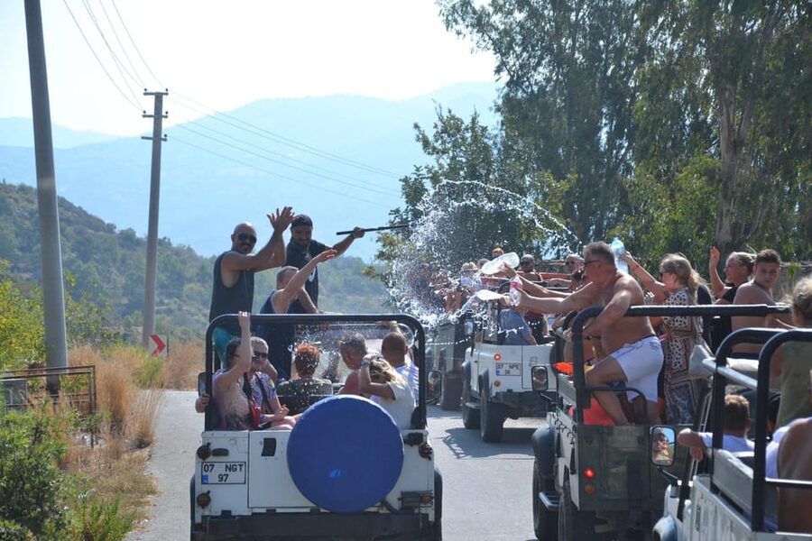 Alanya: Dim River, Dim Cave, and Kestel Jeep Tour with Lunch - Who should book this Jeep tour?