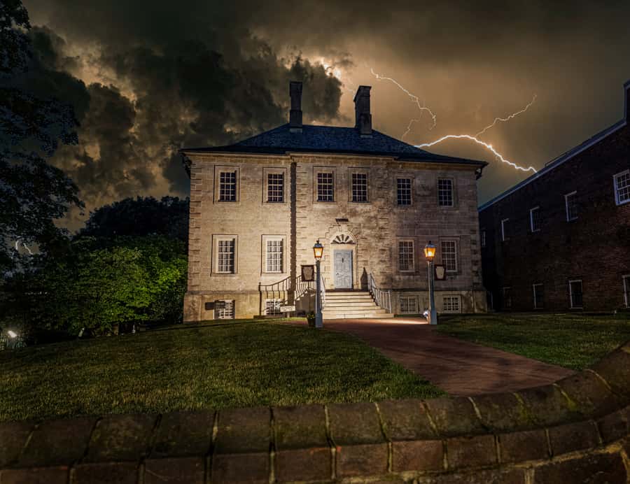 Alexandria: Phantoms of the Potomac Walking Tour - Alexandria City Hall and Wartime Spirits