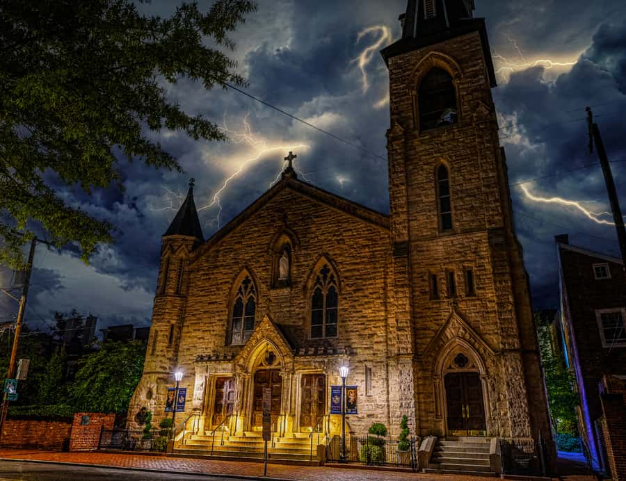 Alexandria: Phantoms of the Potomac Walking Tour - Carlyle House Park and the First Ghost Stories