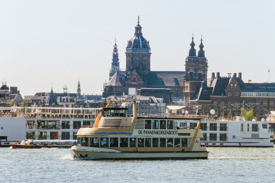 Amsterdam: River Cruise With All-You-Can-Eat Dutch Pancakes - Pancakes first, sightseeing second