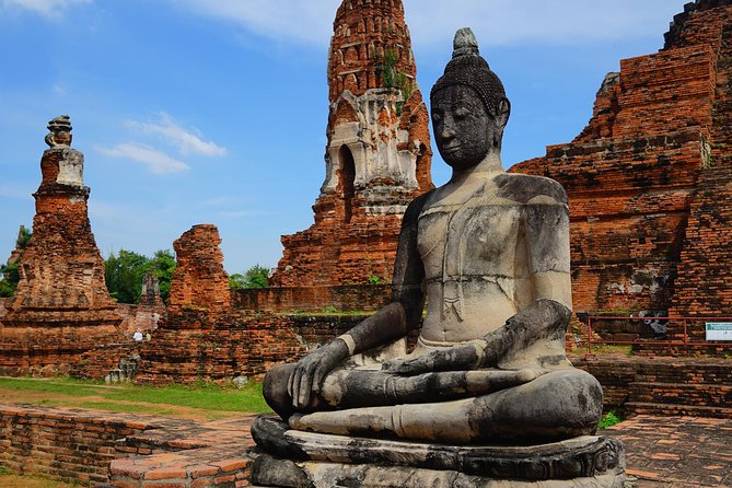 Ancient Wonders of Ayutthaya with Return Scenic River Cruise - How the guide shapes the day