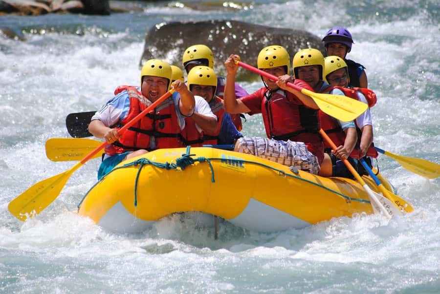 Arequipa: Chili River White Water Rafting with Hotel Pickup - From Arequipa’s center to the Chilina Valley