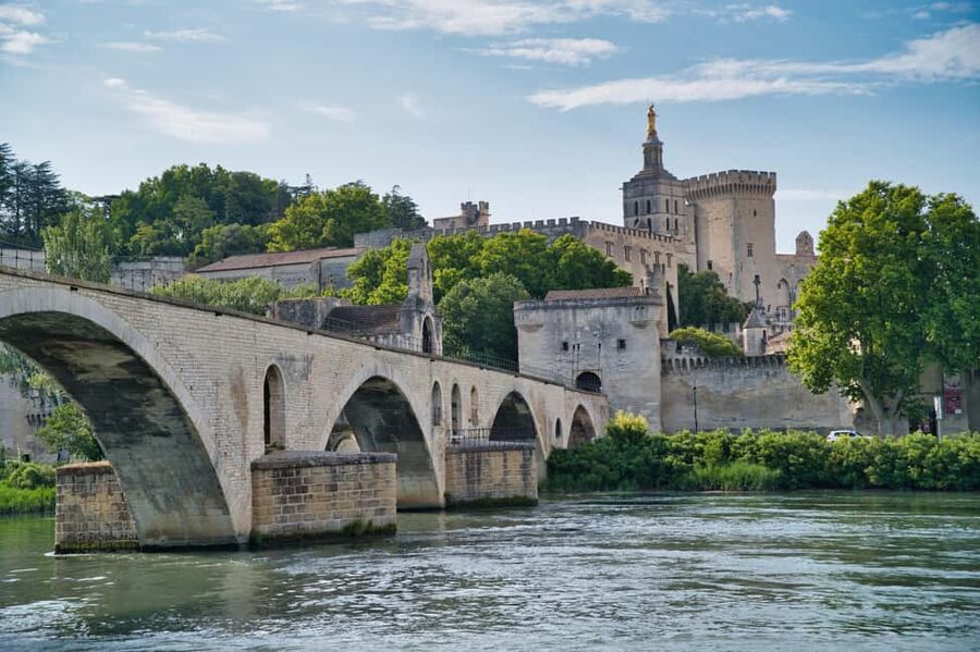 Arles: Culture & History River Cruise - Day Trip w/Meals - Lunch while the Rhône does the moving