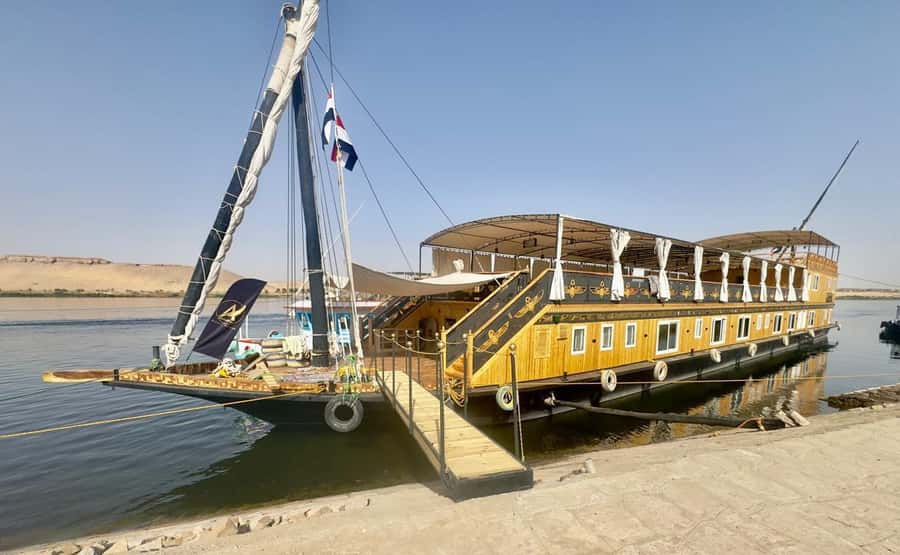 Aswan to Luxor: 4-Day Luxury Dahabiya Nile Cruise Adventure - Day 2: Kom Ombo, crocodile stories, and a swim