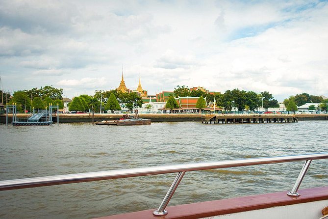 Ayutthaya Temples Tour from Bangkok with Grand Pearl River Cruise - Wat Phra Sri Sanphet and the royal compound