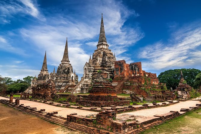 Ayutthaya Temples Tour from Bangkok with Grand Pearl River Cruise - Wat Lokayasutharam and the reclining Buddha