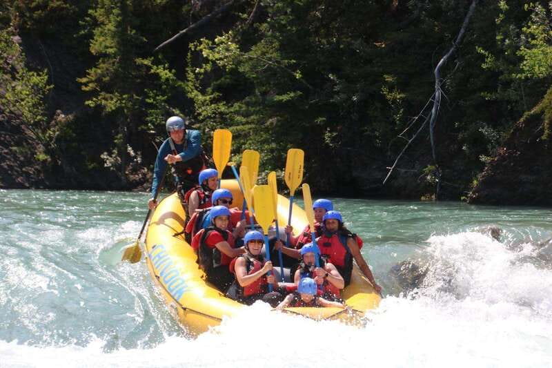 Banff: Afternoon Kananaskis River Whitewater Rafting Tour - Group size and family fit