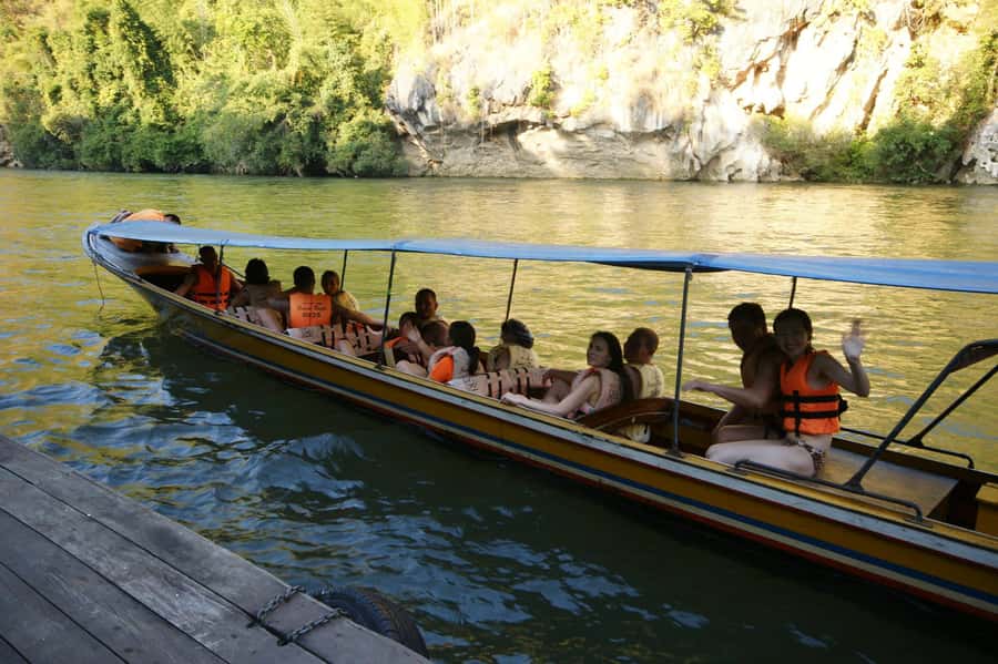Bangkok: 2-Day River Kwai Trip with Floating Hotel and Meals - Guides and organization can shape the experience