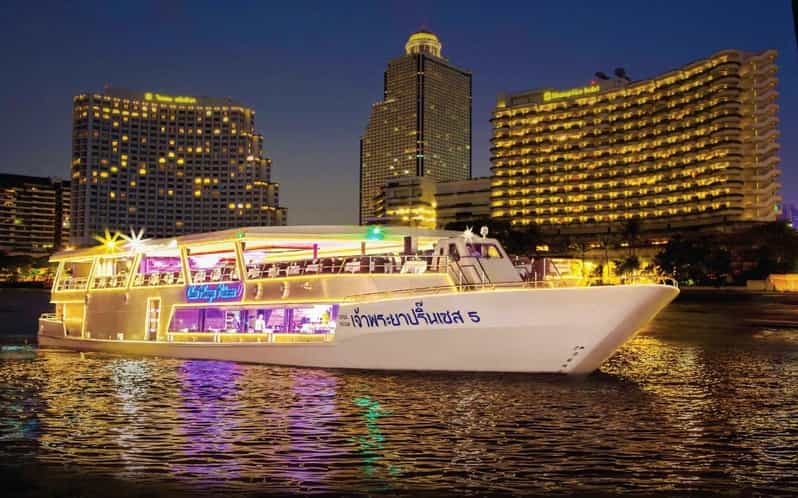 Bangkok: Chao Phraya Princess Dinner Cruise - Wat Arun and the first river views