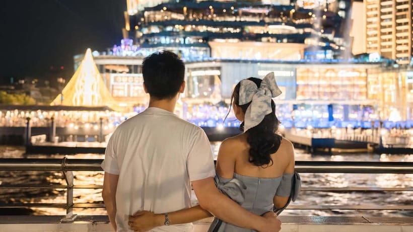 Bangkok: Chao Phraya Princess Dinner Cruise & Hotel Transfer - Reaching ICONSIAM and finding the boat