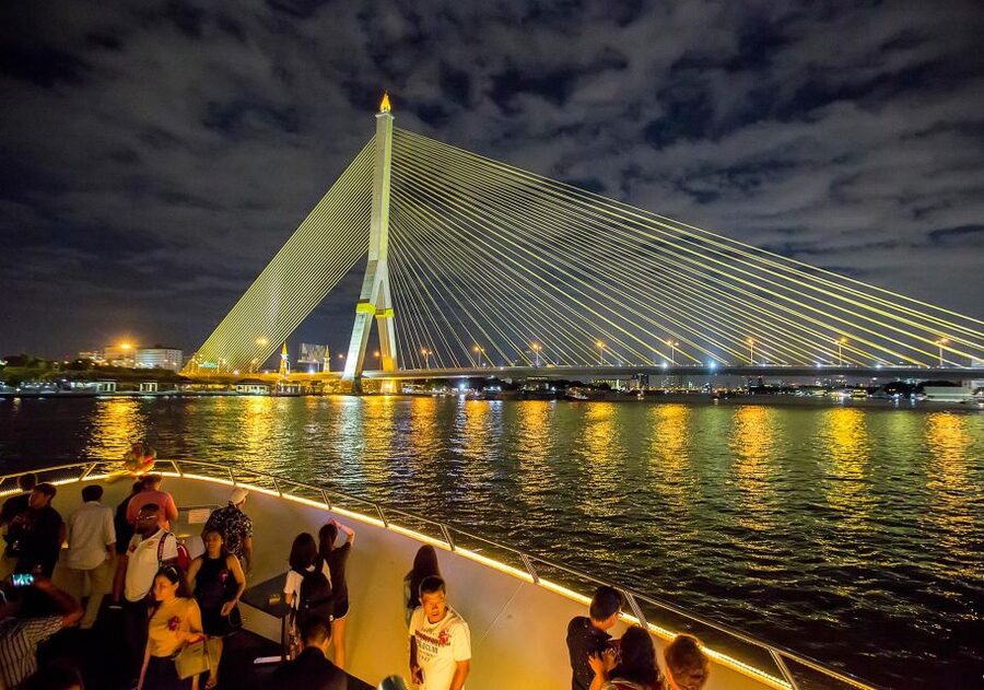 Bangkok: Chao Phraya Princess Dinner Cruise Ticket - The buffet: generous, varied, and not always hot enough