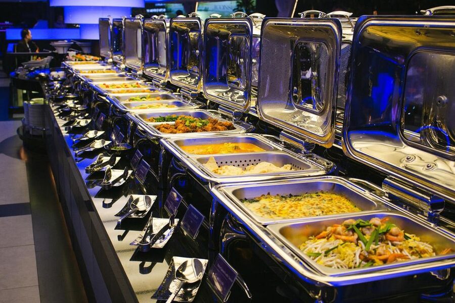 Bangkok: Chao Phraya Princess Dinner Cruise Ticket - Live music, Thai dancing, and the party mood