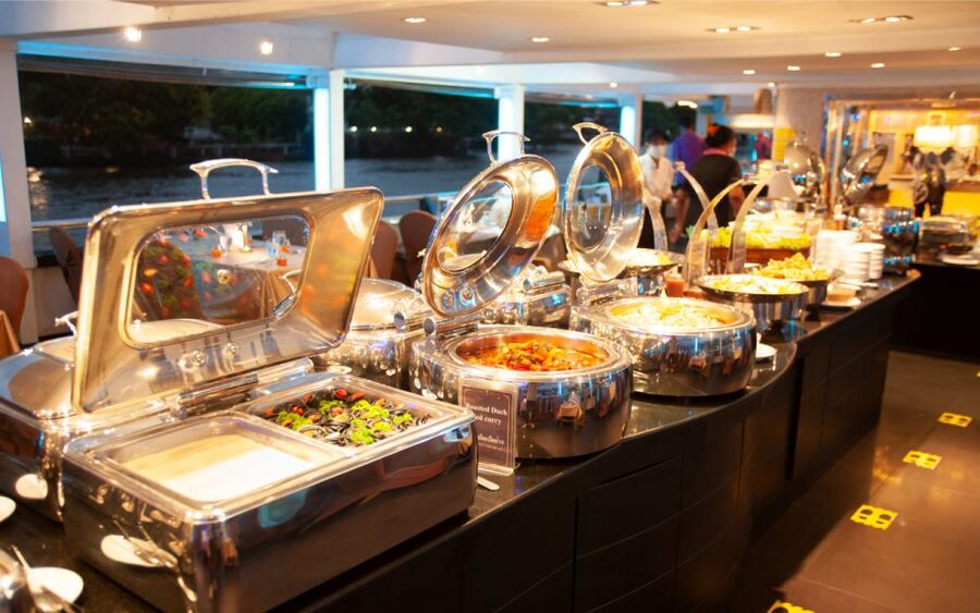 Bangkok: Grand Chao Phraya Dinner Cruise with Live Show - Key points to know before you book