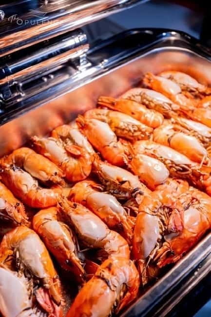 Bangkok: Opulence Luxury River Dinner Cruise - Live music and the rooftop experience