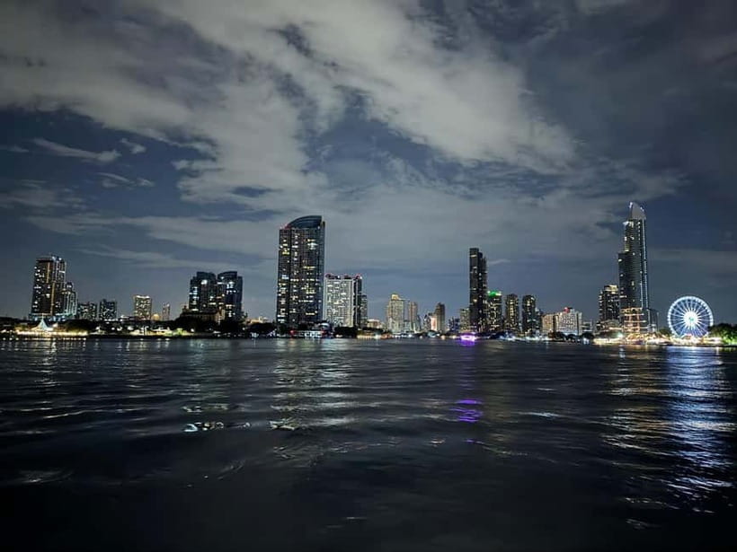 Bangkok: Opulence Luxury River Dinner Cruise - Seating, service, and comfort