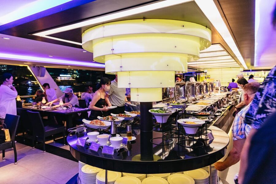 Bangkok: River Dinner Cruise on the Chao Phraya Princess - Checking in at Iconsiam