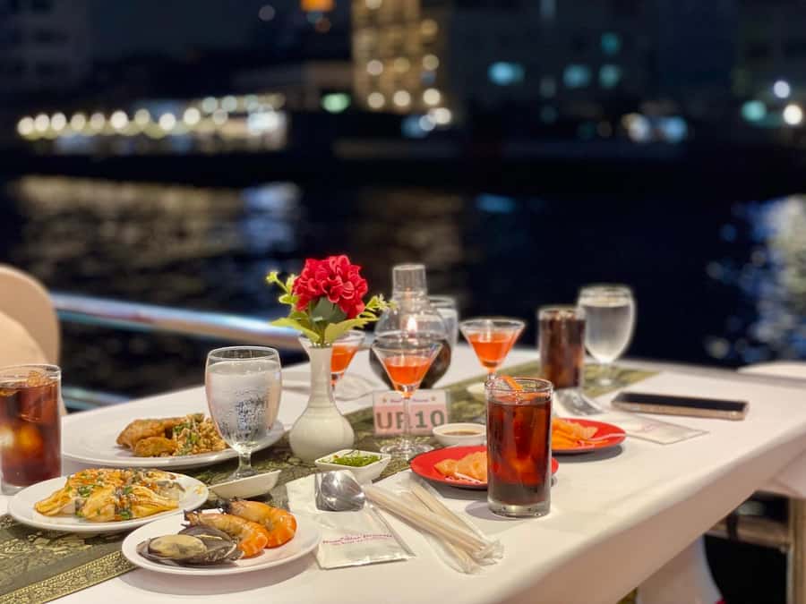Bangkok: River Star Princess Chao Phraya Dinner Cruise - Dinner with Thai and international seafood
