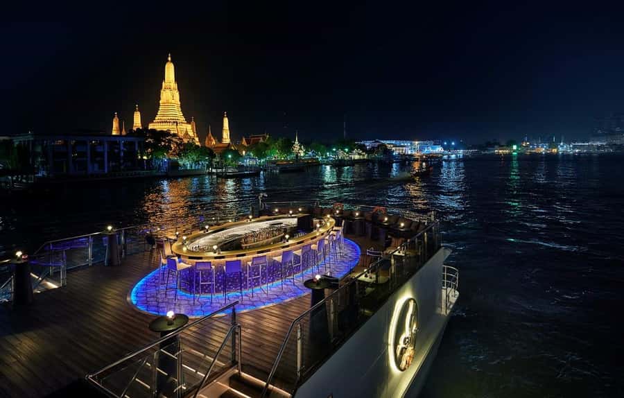 Bangkok: Saffron Chao Phraya River Dinner Cruise - What the four-course Thai dinner adds