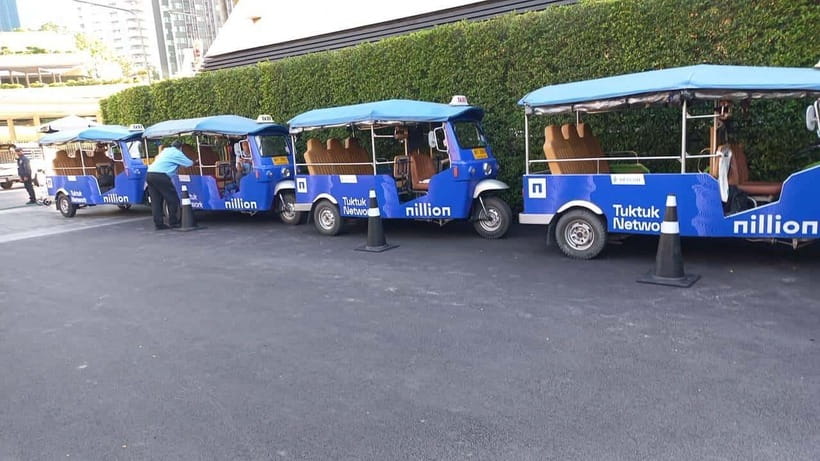 Bangkok: Tuk Tuk Day Pass App & Boat Chao Phraya River - Siam for shopping, art, and air conditioning