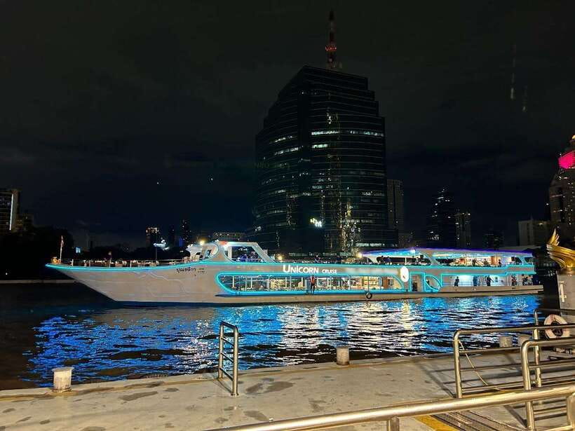 Bangkok: Unicorn Chao Phraya River Dinner Cruise - Meeting at ICONSIAM Pier 4