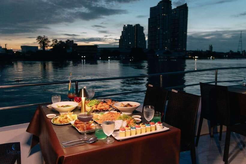 Bangkok: Unicorn Chao Phraya River Dinner Cruise - The two-hour route along the Chao Phraya