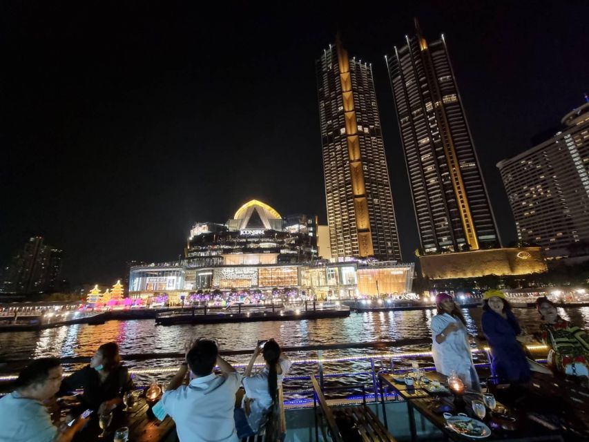 Bangkok: White Orchid Chao Phraya Dinner Cruise - Crowds, seating, and finding your own pace