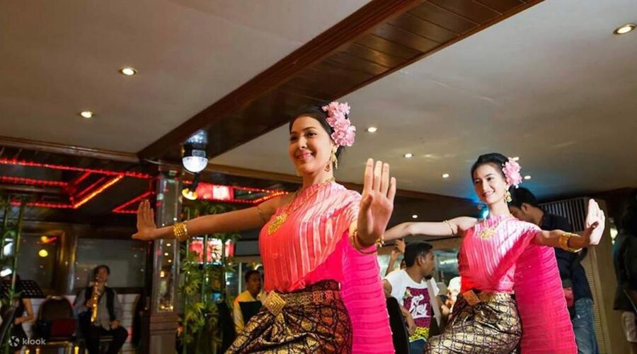 Bangkok: White Orchid Chao Phraya Dinner Cruise free Beer - Why Bangkok looks different from the Chao Phraya