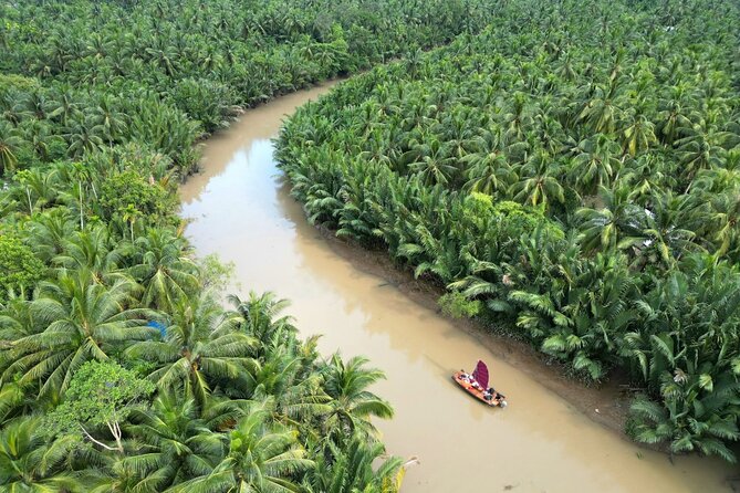 Ben Tre Mekong Zig Zag: Scooter, Sailboat, and Food (Full day) - A three-hour lunch break with hammock time