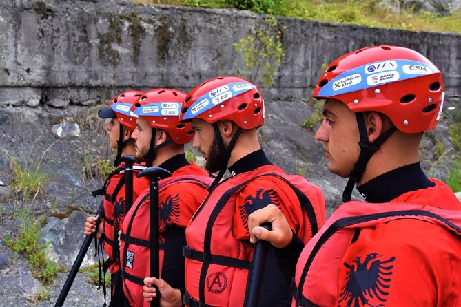 Berat Rafting, Kayaking & River Tubing – Osumi Canyons - Getting ready for the river