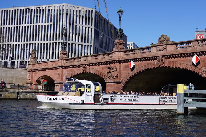 Berlin: 1-hr Boat Tour with Bilingual Live Guide (DE/EN) - Who will enjoy this cruise most?