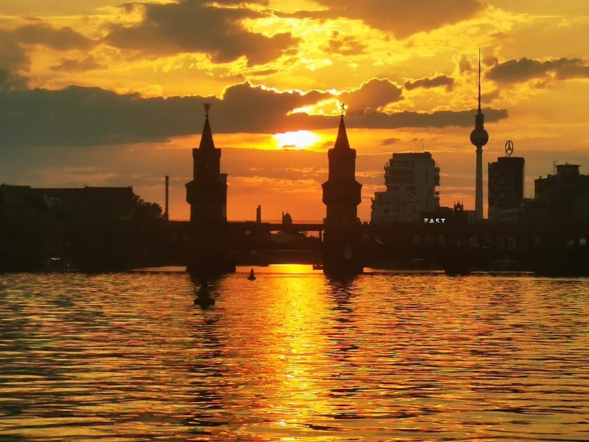 Berlin Boat Tour | Sunset Tour with Solar Ship | Sightseeing Spree - Boarding near Oberbaumbrücke