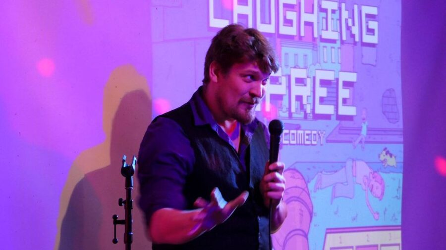 Berlin: Laughing Spree Comedy Show on a Boat - Getting there and choosing your night
