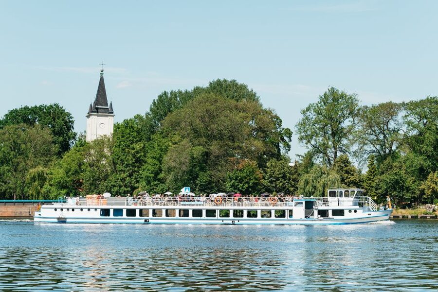 Berlin: Spree Boat Tour to Müggelsee - Is $25 good value?