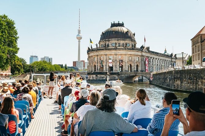 Berlin Spree River Sightseeing Cruise Experience - Haus der Kulturen der Welt and the Kanzleramt